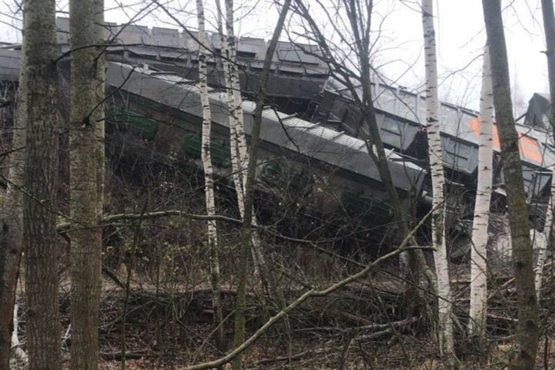 Кадры, подорвавшего поезда. Рязанская область