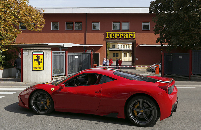    Завод Ferrari в в Маранелло, Италия. Архивное фото.Stefano Rellandini/Reuters