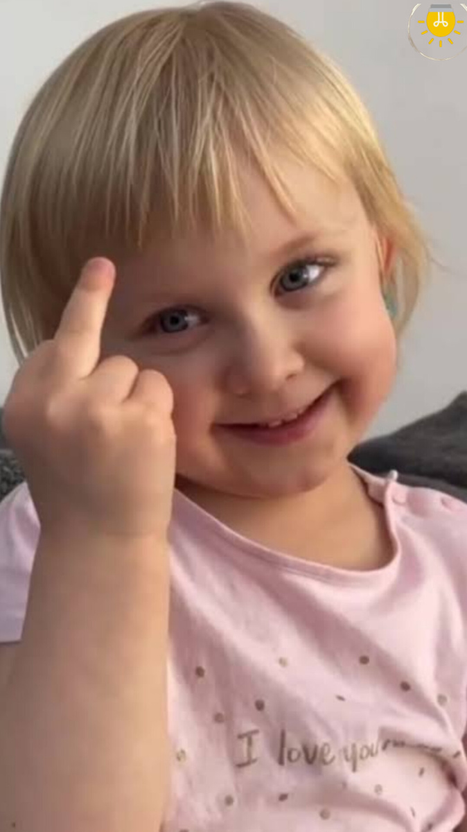 Обаятельная Василиса стала ходячим "мемом" 