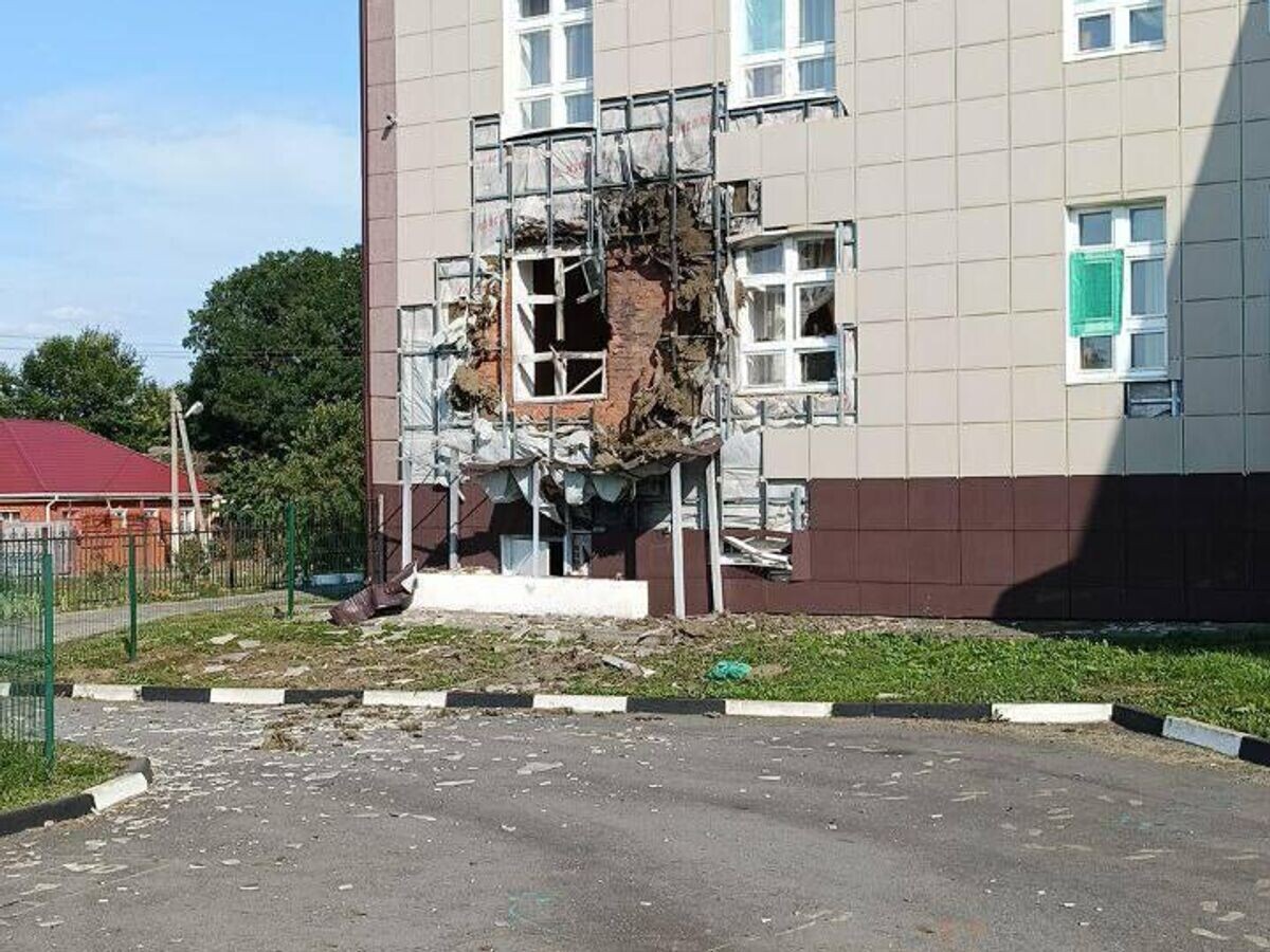    Последствия атаки БПЛА со стороны ВСУ в Белгородской области© Фото : Настоящий Гладков/Telegram
