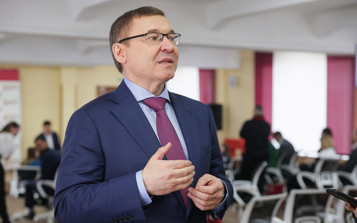 Полпред провел заседание оперативного штаба.  Фото: ФедералПресс / Иван Кабанов