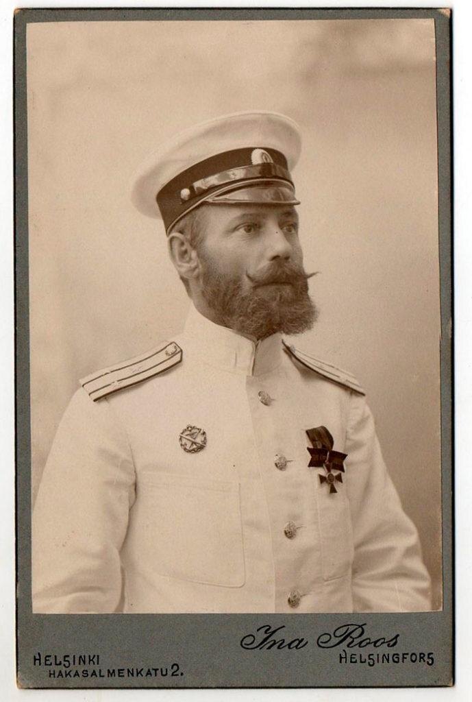 Капитан 1 ранга Н.Н. Апостоли.