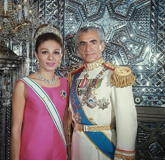 Шах Мохаммед Реза Пехлеви с супругой Фарах. Фото 1960-х годов.