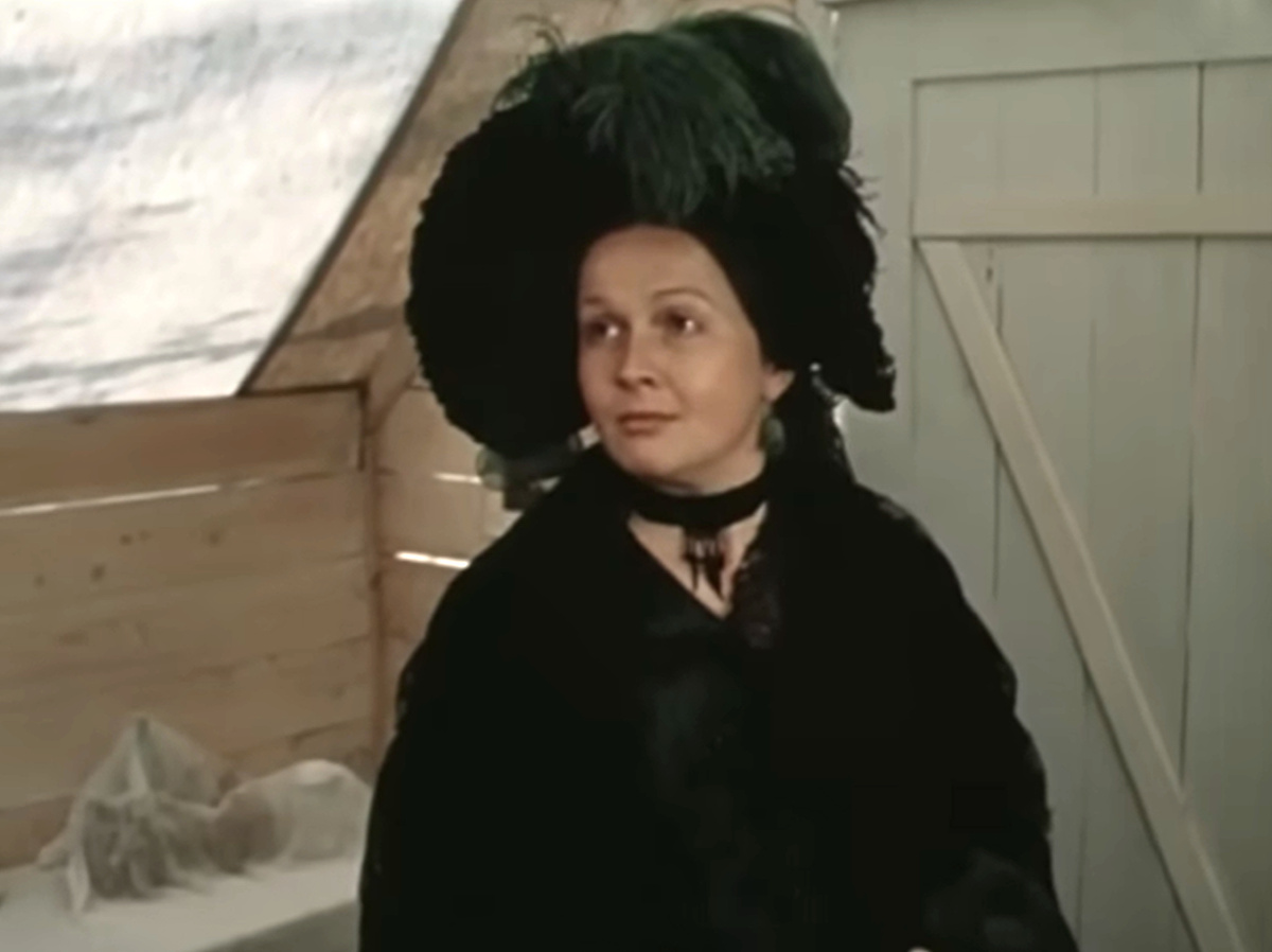 Кадр из кинофильма "О бедном гусаре замолвите слово", 1981 г., режиссер Эльдар Рязанов, сценаристы Григорий Горин, Эльдар Рязанов, композитор Андрей Петров (скриншот)