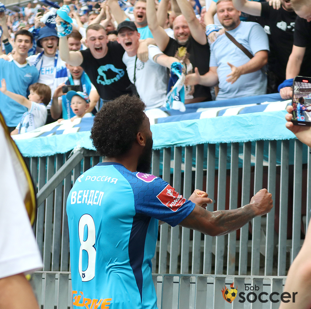    "Зенит" готов отпустить Вендела за 22 млн. евроевгений