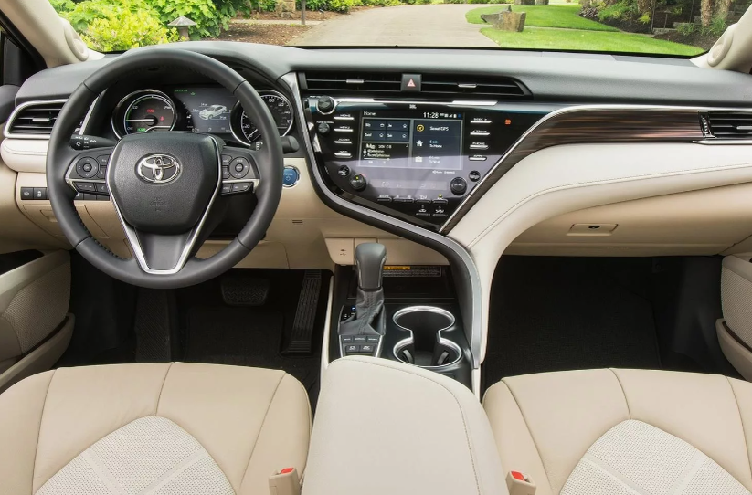 Покупка Тойота Камри XV70 после прохождения трёх тест-драйвов - Toyota Camry (XV