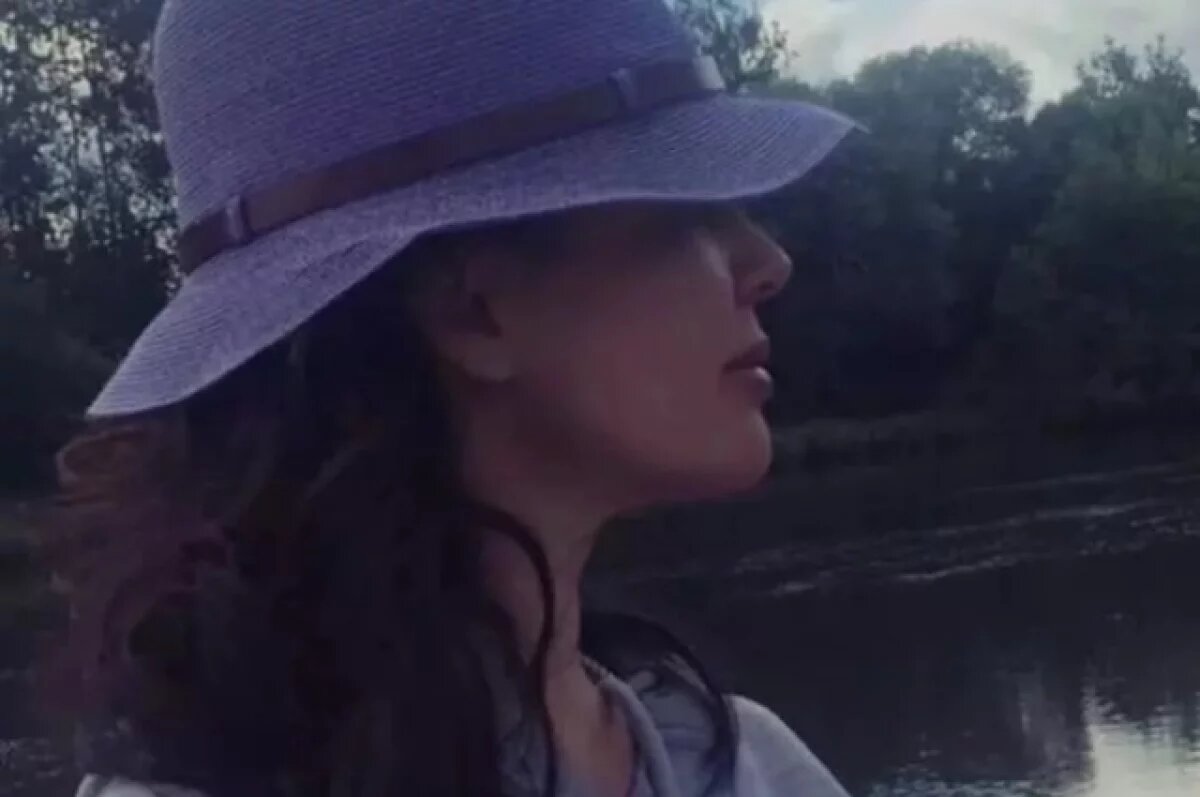    Дочь Анастасии Заворотнюк показала ранее не опубликованное фото мамы