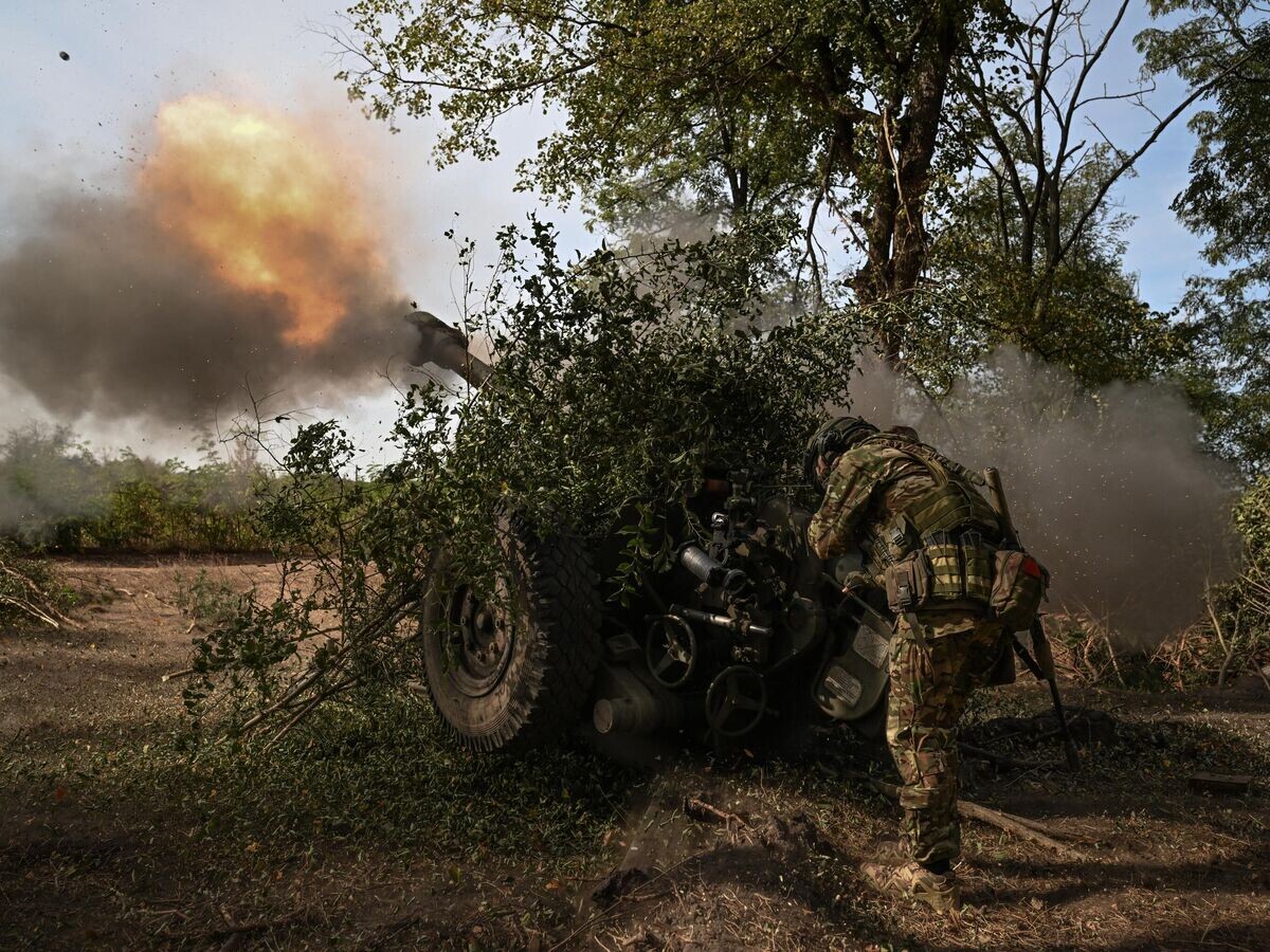    Боевая работа расчетов буксируемых гаубиц Д-30 ЦВО в зоне проведения СВО© РИА Новости / Станислав Красильников