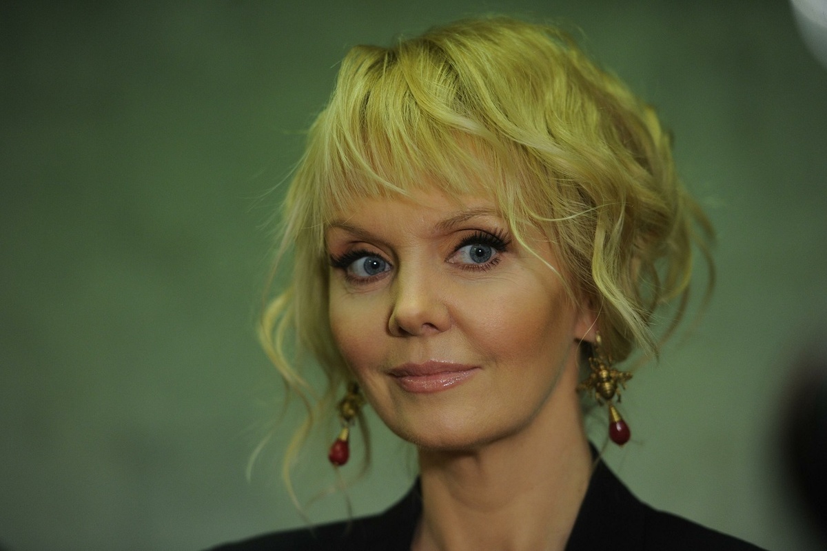 Валерия появилась на сцене в мини. Фото: globallookpress.com.