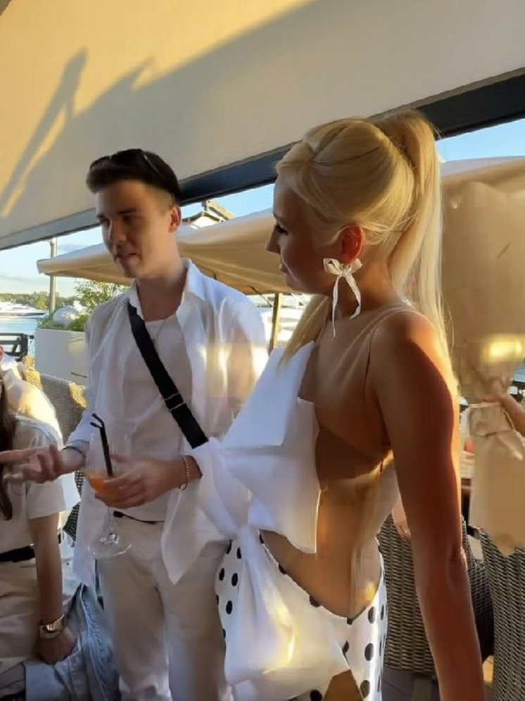     Фото: скриншот видео из соцсетей Клавы Коки