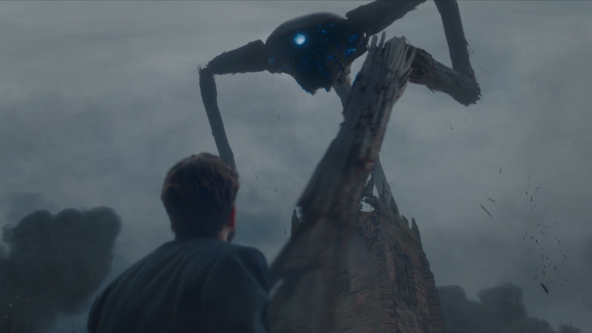 При ближайшем рассмотрении броня треножников выглядит весьма причудливо.