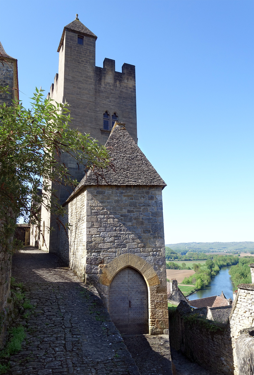 Замок Бейнак, река Дордонь, Франция. Фото автора.