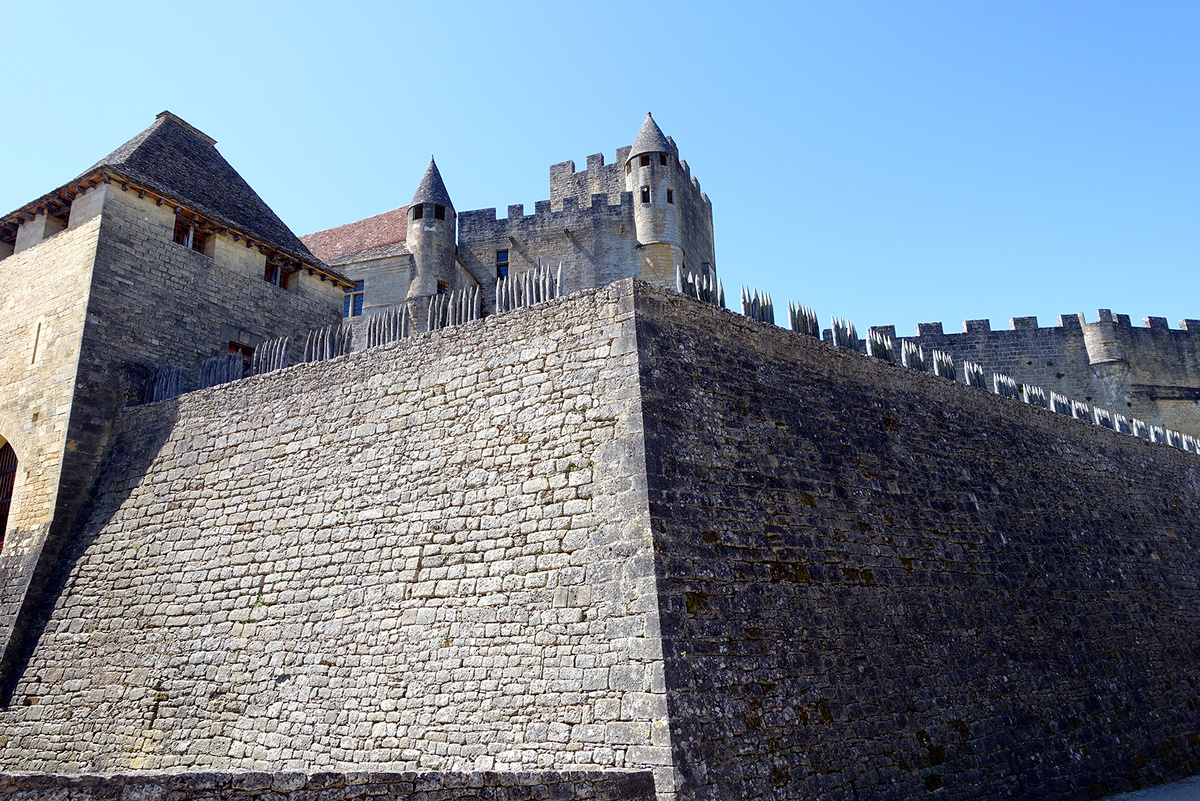 Замок Бейнак (фр. Сhâteau de Beynac). Франция. 