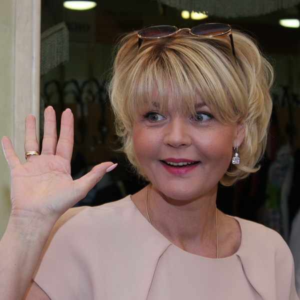     Сегодня 55 лет Юлии Меньшовой