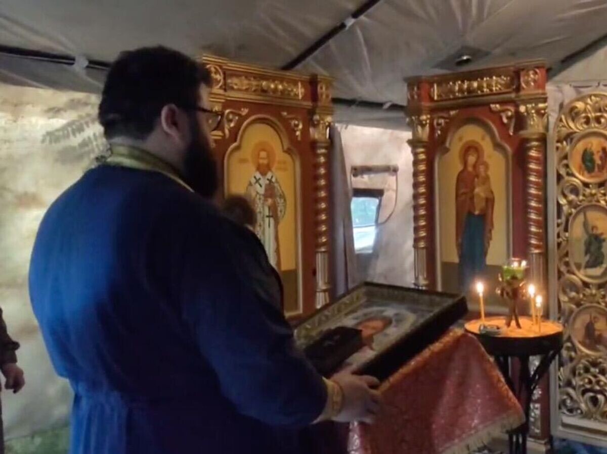    Полевая часовня в честь святого князя Владимира в одном из воинских подразделений 1-й гвардейской Славянской бригады Южной группировки войск© РИА Новости