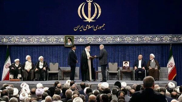 © Photo : official site of the President of IRI