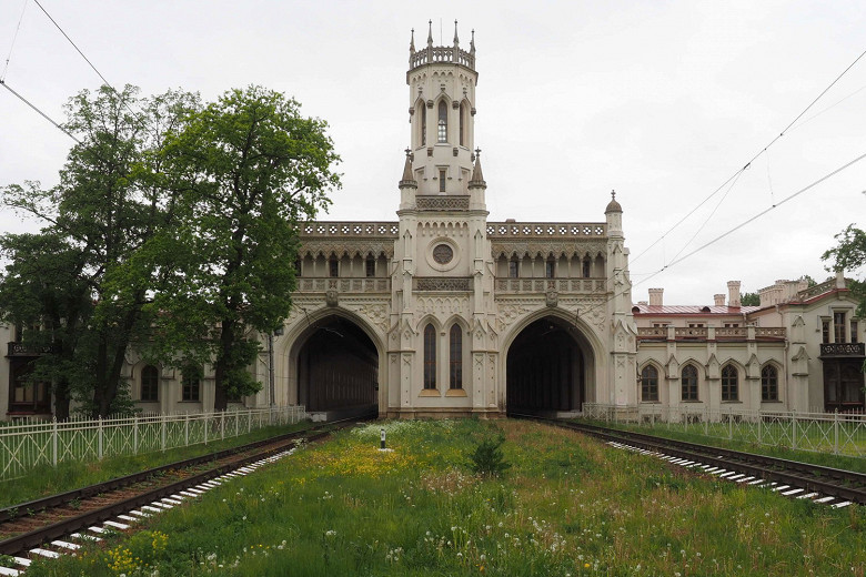 Тут самые красивые вокзалы в Россий!!!!