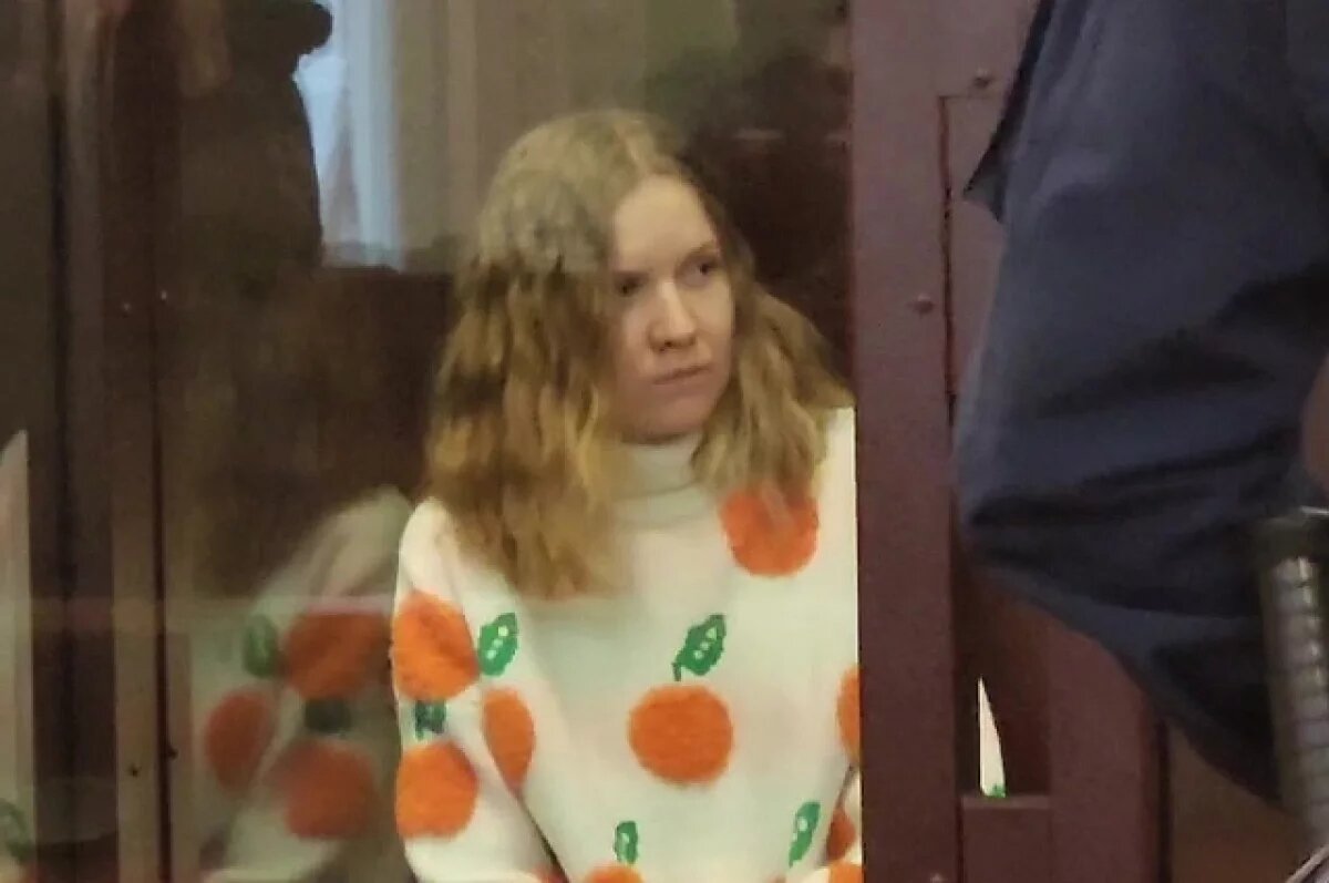    Психиатр увидел в тюремных рисунках Треповой* депрессию и раскол личности