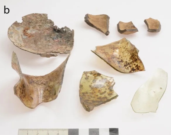 Осколки, найденные на месте, где когда-то стоял Ураниборг, были проверены на наличие элементов. Любезно предоставлено Историческим музеем Лундского университета.