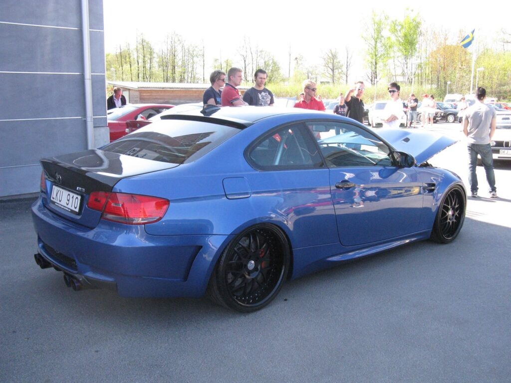 “BMW M3 Coupé E92” от nakhon100 имеет лицензию CC BY 2.0.