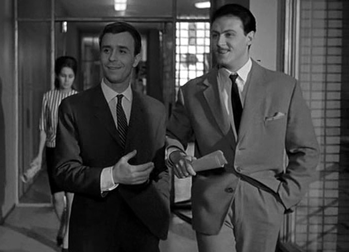 Кадр из фильма "Дайте жалобную книгу" (Источник: https://www.kino-teatr.ru/movie/kadr/1569/621773.jpg)