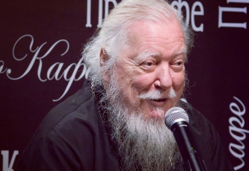 Димитрий Смирнов (07.03.1951 — 21.10.2020 гг.) — протоиерей, церковный и общественный деятель, проповедник, миссионер.