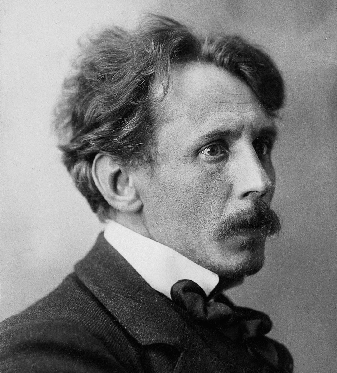 Микалоюс Константинас Чюрлёнис (1875-19011).