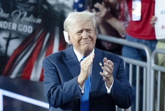    Дональд Трамп