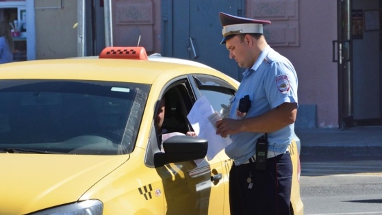    В Москве с начала года изъяли 1300 машин такси из-за нарушений Алина Городниченко