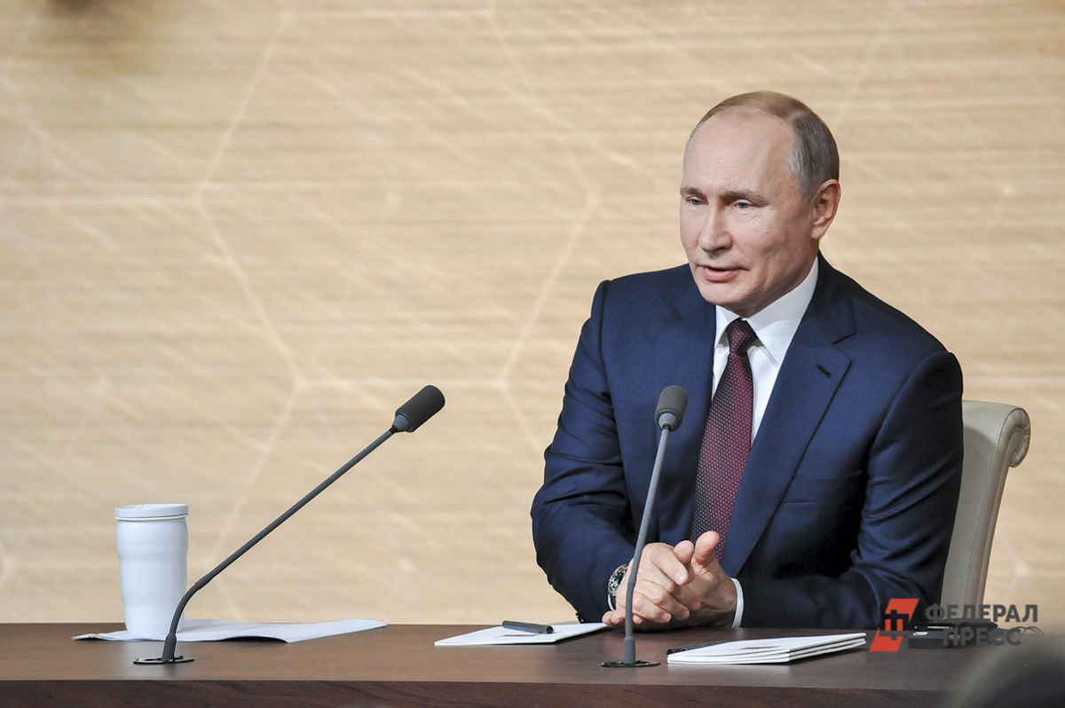 Президент РФ успокоил разволновавшегося гостя.  Фото: Фото: ФедералПресс / Екатерина Лазарева