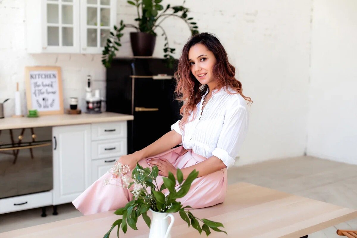 Всем привет, а это я, Лилия Стародубцева. Сертифицированный диетолог, от которого люди не уходят не похудевши. Подпишись на мой блог, у меня много полезного и бесплатного, а самое главное - ПРОВЕРЕННОГО!