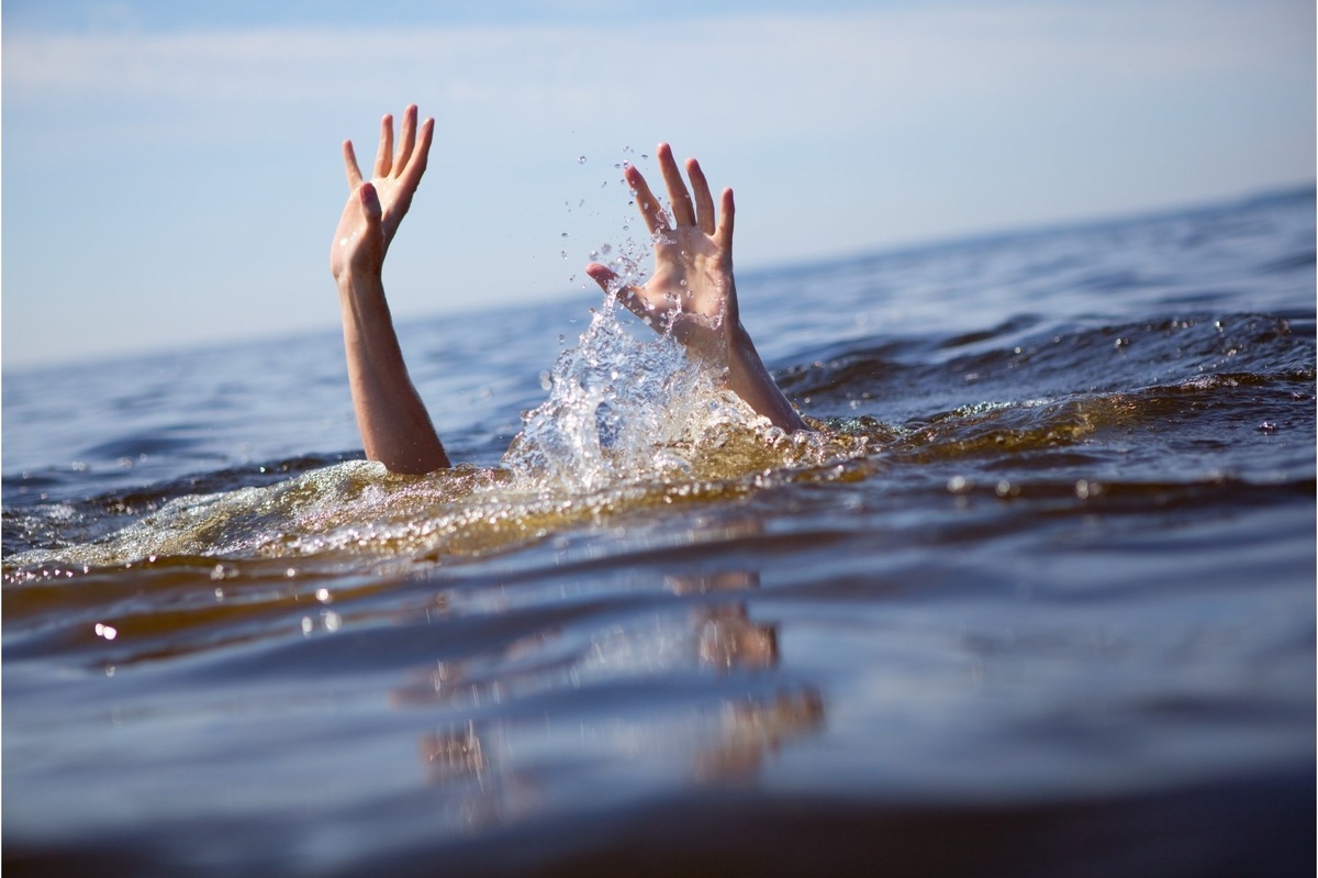 Бездна страха: к чему снится тонуть в воде?