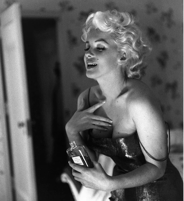 Мэрилин Монро и Chanel No.5. Источник: buro247.ru