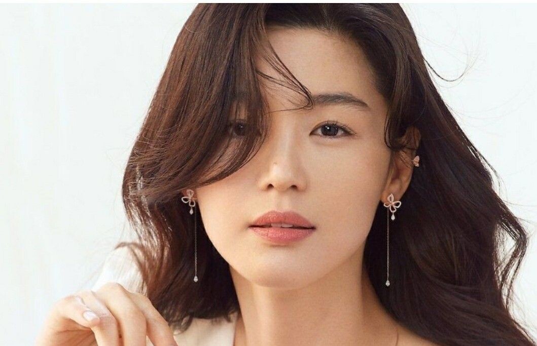 Han ji hyun пентхаус. Пак джи хён. Хан джи хе пентхаус. Хан хе чжу. Хан джи-хён.