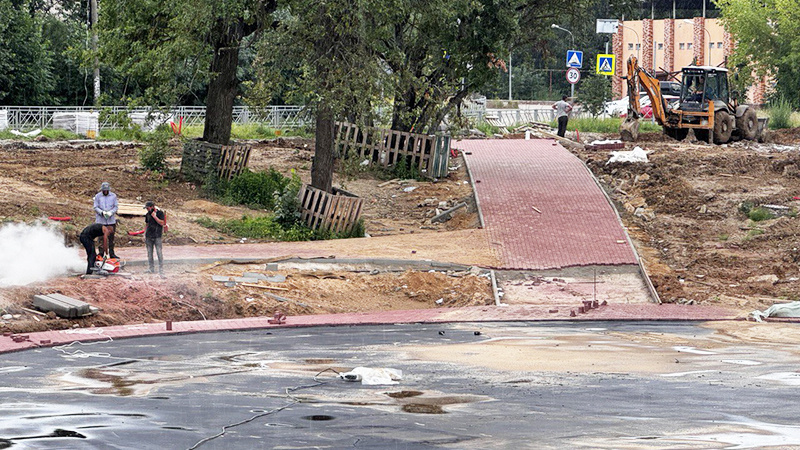 Репинский овраг. Рабочих на объекте крайне мало