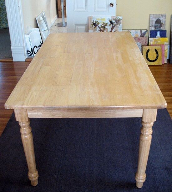 Источник: http://mhremont.ru/kak-sdelat-prostoj-stol-dlya-dachi-svoimi-rukami-249.html