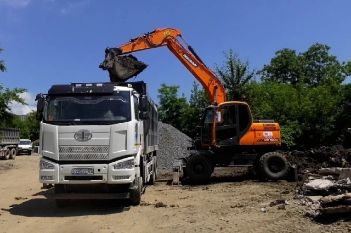    Во Владивостоке проводят капремонт теплосетей на улицах Громова и Приходько