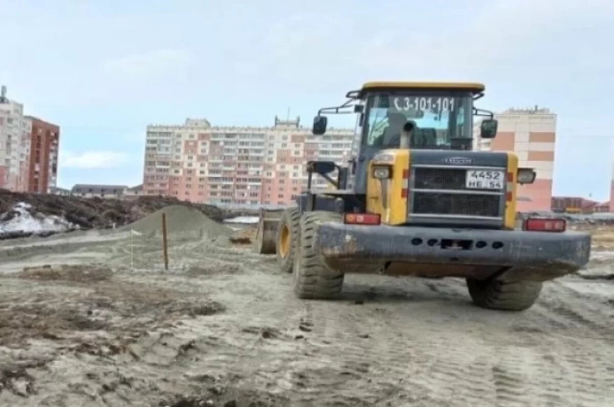    Новосибирск вводит режим повышенной готовности из-за недостроенных школ