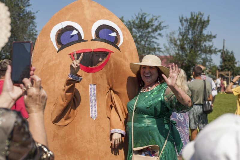 Листайте вправо, чтобы увидеть больше изображений
