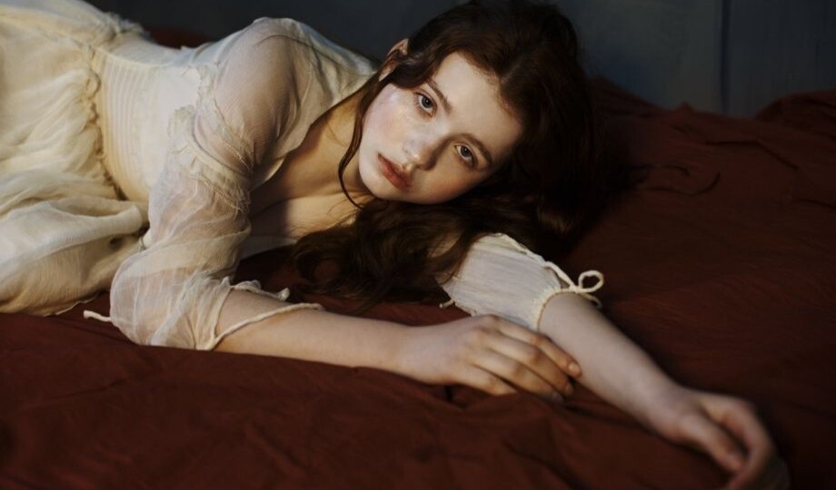 Кто поверит актрисе