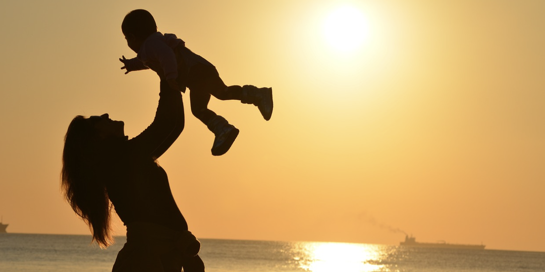 Материнство – это тоже работа! Госдума предлагает новый закон о пенсионных правах матерей