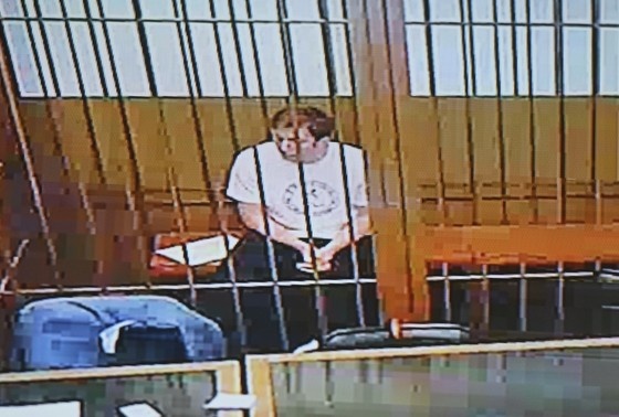    Экран с трансляцией избрания меры пресечения в отношении Тимура Бажаева