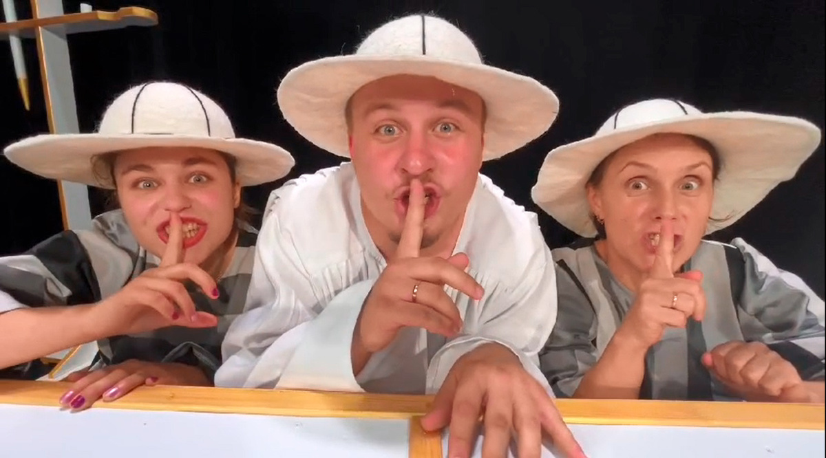 Сцена из спектакля по известной комедии Мольера «Дон Жуан»