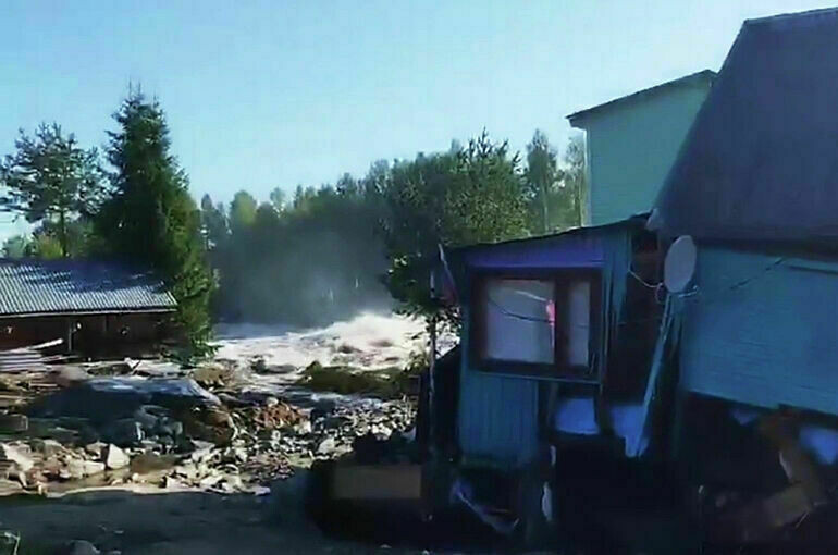   МЧС Республики Карелия / РИА Новости