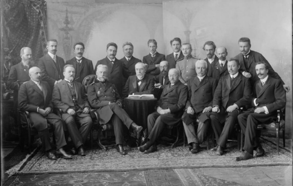 Группа врачей с нижегородским губернатором Михаилом Шрамченко