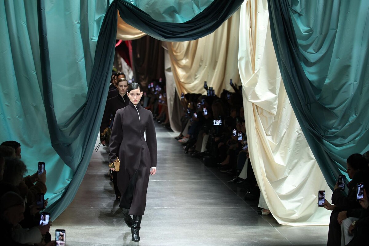 Fendi, осень-зима 2024. Изображение взято из открытого источника по адресу: gettyimages.com Автор: Daniele Venturelli/WireImage 