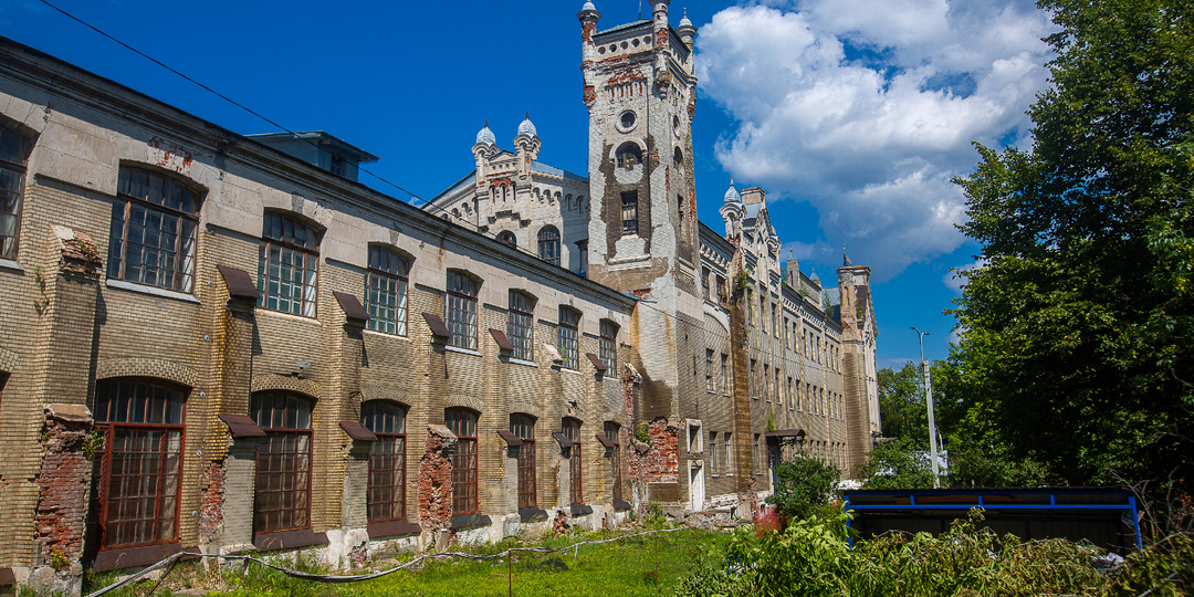 "Подмосковный Хогвартс". Показываю одно из самых необычных и красивых зданий Московской области