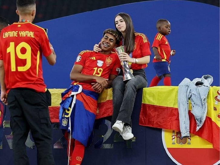 Ламин Ямаль с девушкой Алекс Падильей