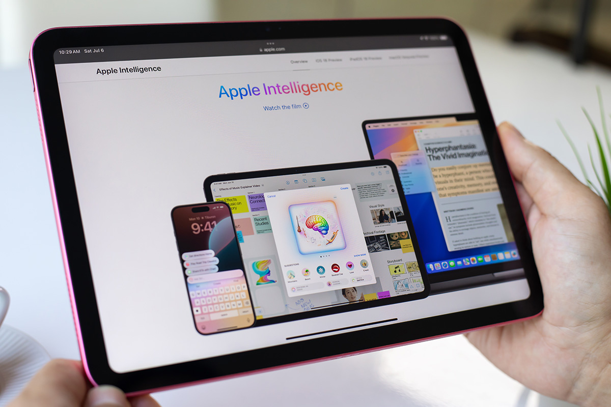 DenPhotos / Shutterstock / FOTODOM📷Apple Intelligence