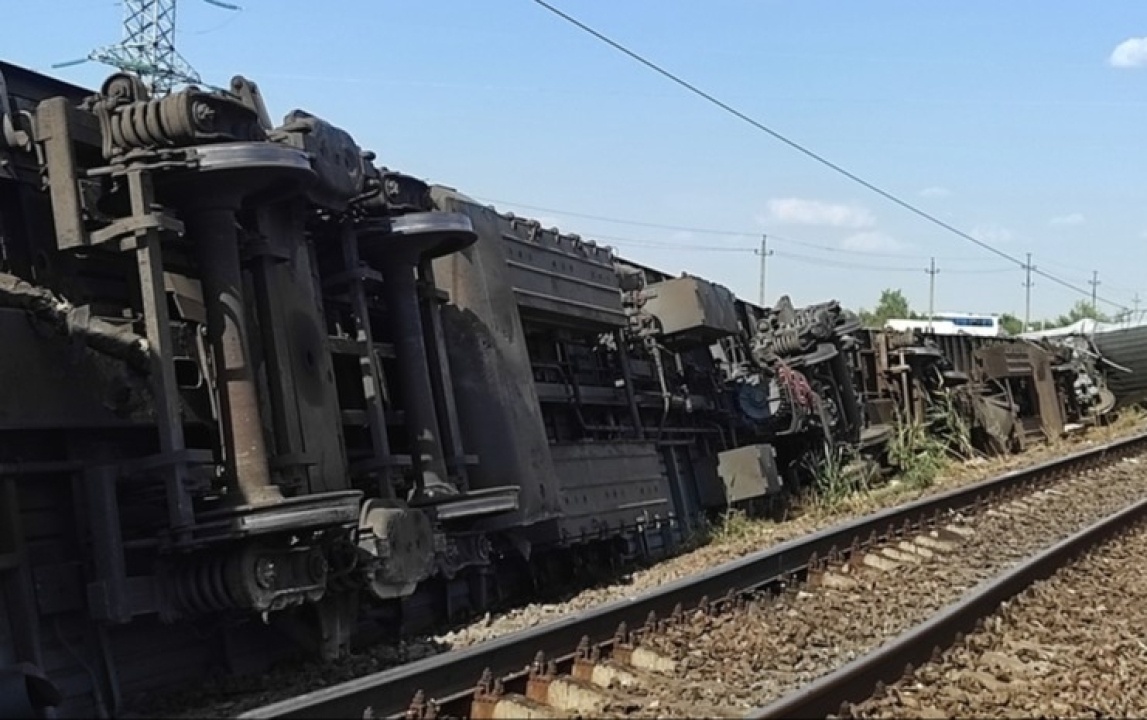    Более 300 человек отправили в ПВР после ЧП с поездом в Волгоградской области